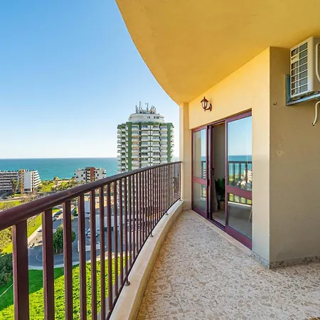 Azul Ocean View Апартаменти