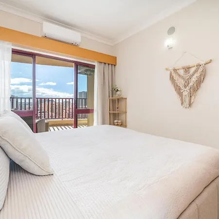 Azul Ocean View Апартаменти